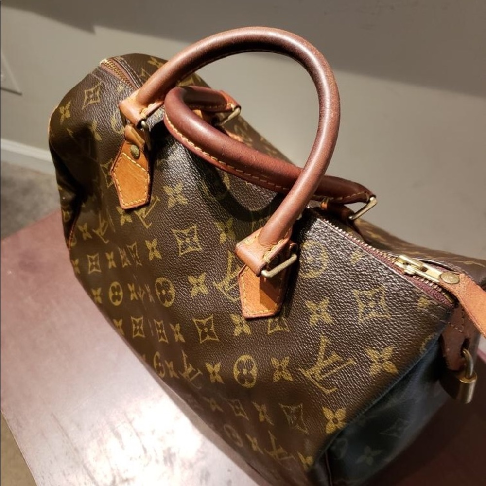Authentic Louis Vuitton Speedy 30